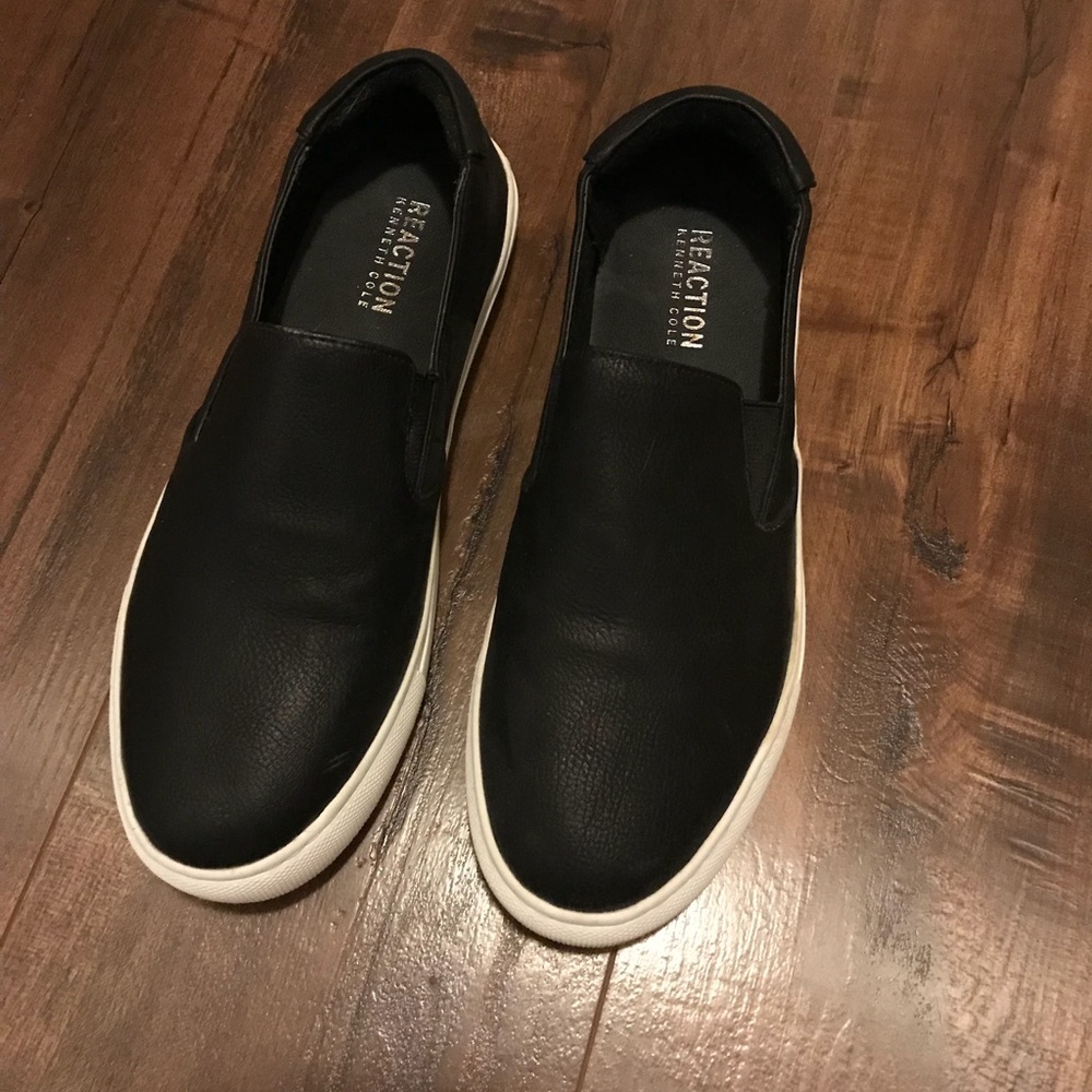 Reaction Kenneth Cole slip ons